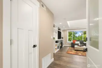 Only community of 106 homes to have access to 400’ of community beach, overnight mooring, boat launch, picnic/BBQ area, beach/swim area & dock on Lake Sammamish a true sense of community.