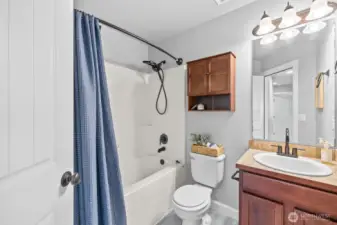 2nd upstairs full bath