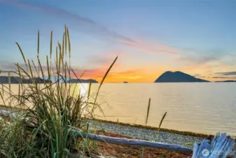 Samish Island living at its best