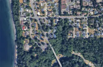 Park is located 1,120 ft diagonally from the property