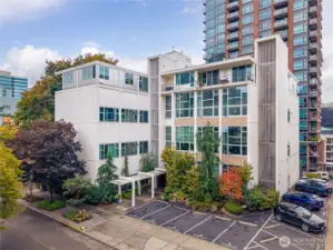 Talisman Condominium, architect-designed midcentury building.