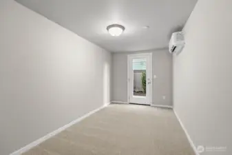 Photographs are for illustrative purposes only. Features, finishes, interior/exterior colors, landscaping and floorplan shown may vary from actual homes built.