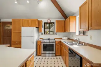 All appliances stay!