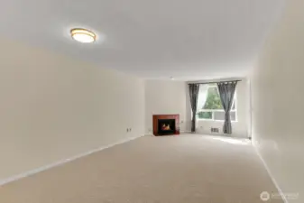 Freshly painted interior and brand new carpet thru out.