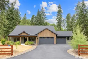 Welcome to 1111 Old Cedars Rd