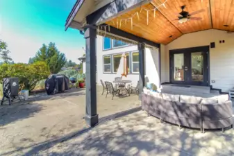 The covered area of the patio is approximately 294 sq ft and the rest of the patio is approximately 845 sq.ft. (Buyer to verify to their satisfaction)