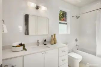 *photos are of 813, which features a reverse floor plan