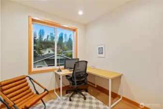 Third bed on the upper level.