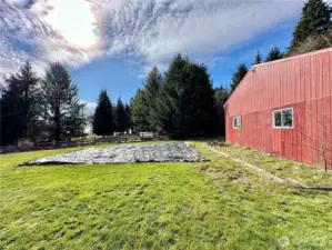Garden Space / Shop / Barn