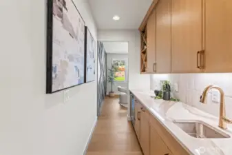 Butler pantry 2