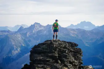 Views from Alpine Lakes hiking