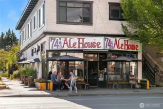 74th St Ale House. Where everyone knows your name!