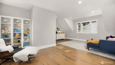 Bonus Room/Family Room in Main house with Full Bath