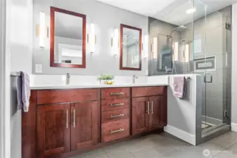 Primary bedroom ensuite