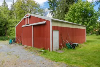 Barn/shop