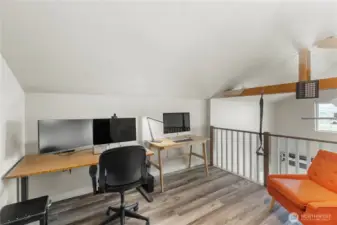 Shop Loft/Office