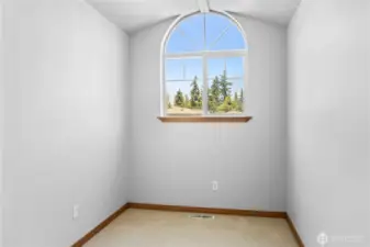 Nook in bedroom 4th