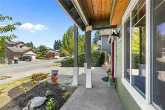 Front porch to meet the neighbors