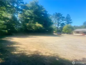 Lot is high dry and level