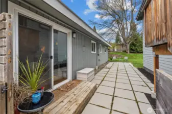 entrance from dining room to back patio