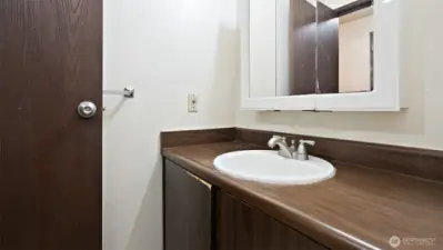Full Bathroom.