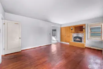 768 SQFT with hardwood floors