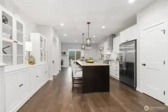 Enjoy Chef's Gourmet Kitchen