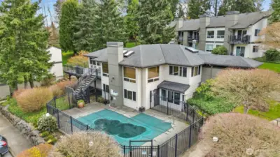 Clubhouse with pool, hot tub, fitness room, etc. Pool will reopen when the weather is warmer.