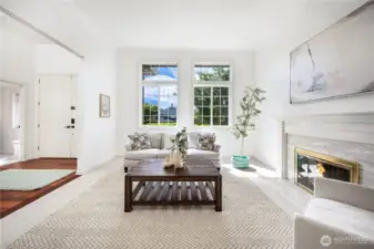 Light-filled bright and cozy living room