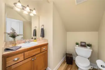 Downstairs 1/2 bath for guests