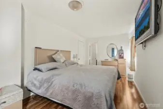 Mater bedroom