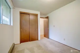 Second bedroom, newer carpets