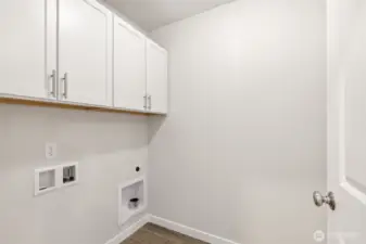 Photos are for informational purposes only, these photos are of another Byron floor plan from another community, options/upgrades, finishes, features, flooring, colors, will vary. Not all appliances included and may vary per community.