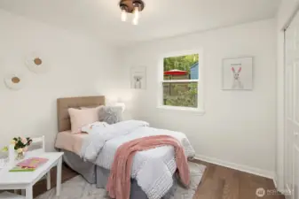 Main level secondary bedroom