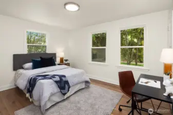 Main level secondary bedroom