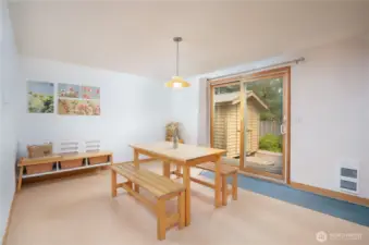 2nd dining area would also make a fantastic great room