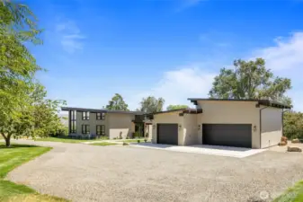 newly built 3 car garage