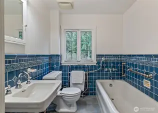 Upstairs Bathroom.