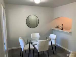 Diningroom (staging has been removed)