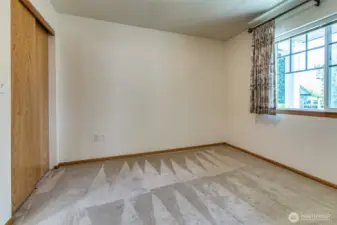 Second bedroom.
