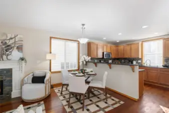 Sunny dinning room