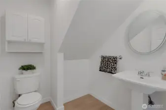 Main floor guest bath