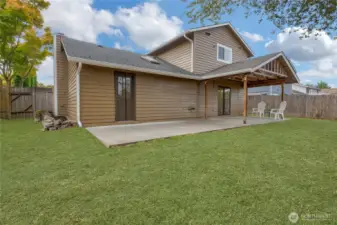 Huge patio, room for a garden!