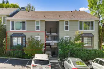 This second story condo backs up to greens pace, delivering convenience, tranquility, and ease.