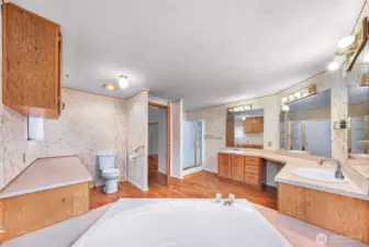 Primary en suite