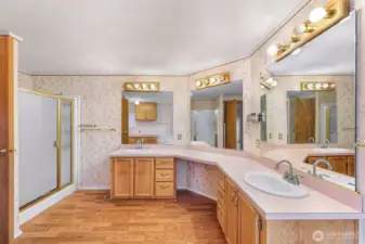 Primary en suite