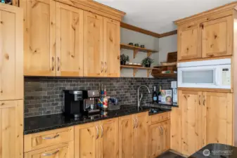 Coffee bar with 2nd sink