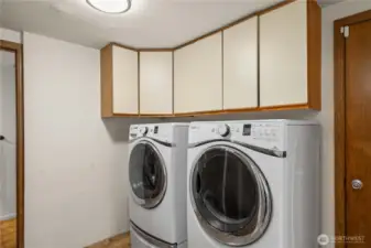Washer & Dryer