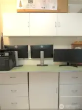 THE OTHER SIDE OF THE LAUNDRY IS STORAGE!