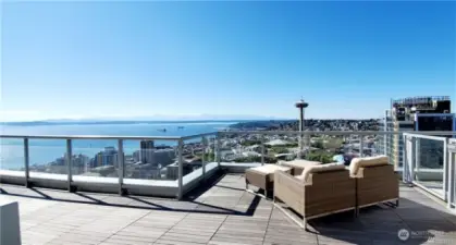 Rooftop deck